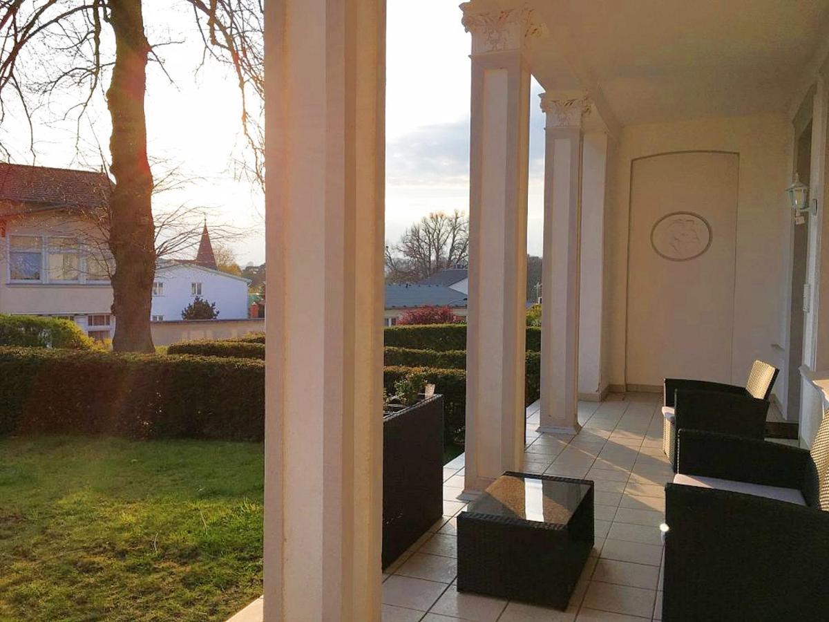 Villa-Schering-App-Eg-Links ゼーバート・ヘリングスドルフ エクステリア 写真
